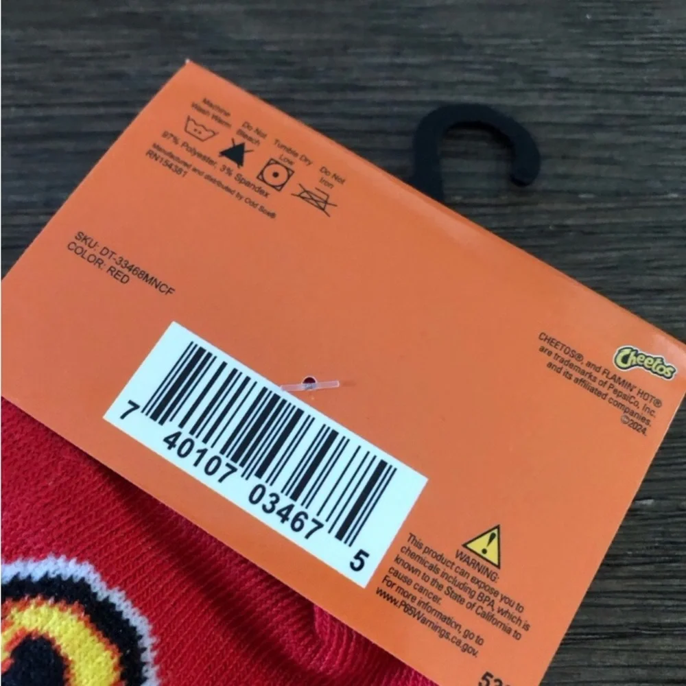 Cheetos Flamin Hot men’s crew socks size 6-12